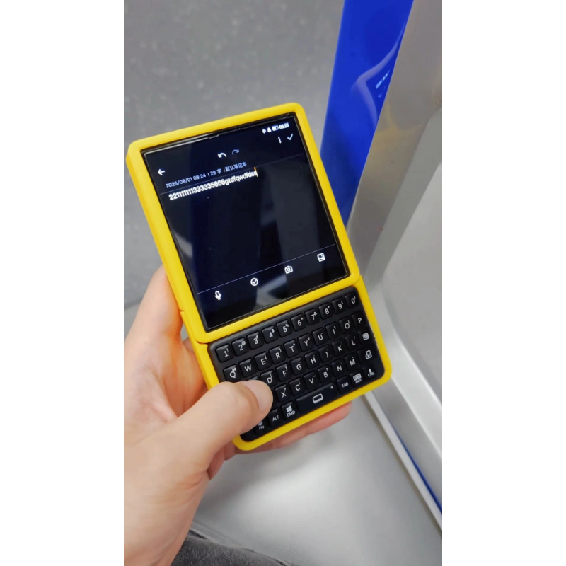 Keyboard Case for Coolpad Smal - Retro Gaming Phone recension och pris